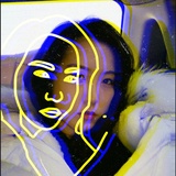 小鲈捧汽车