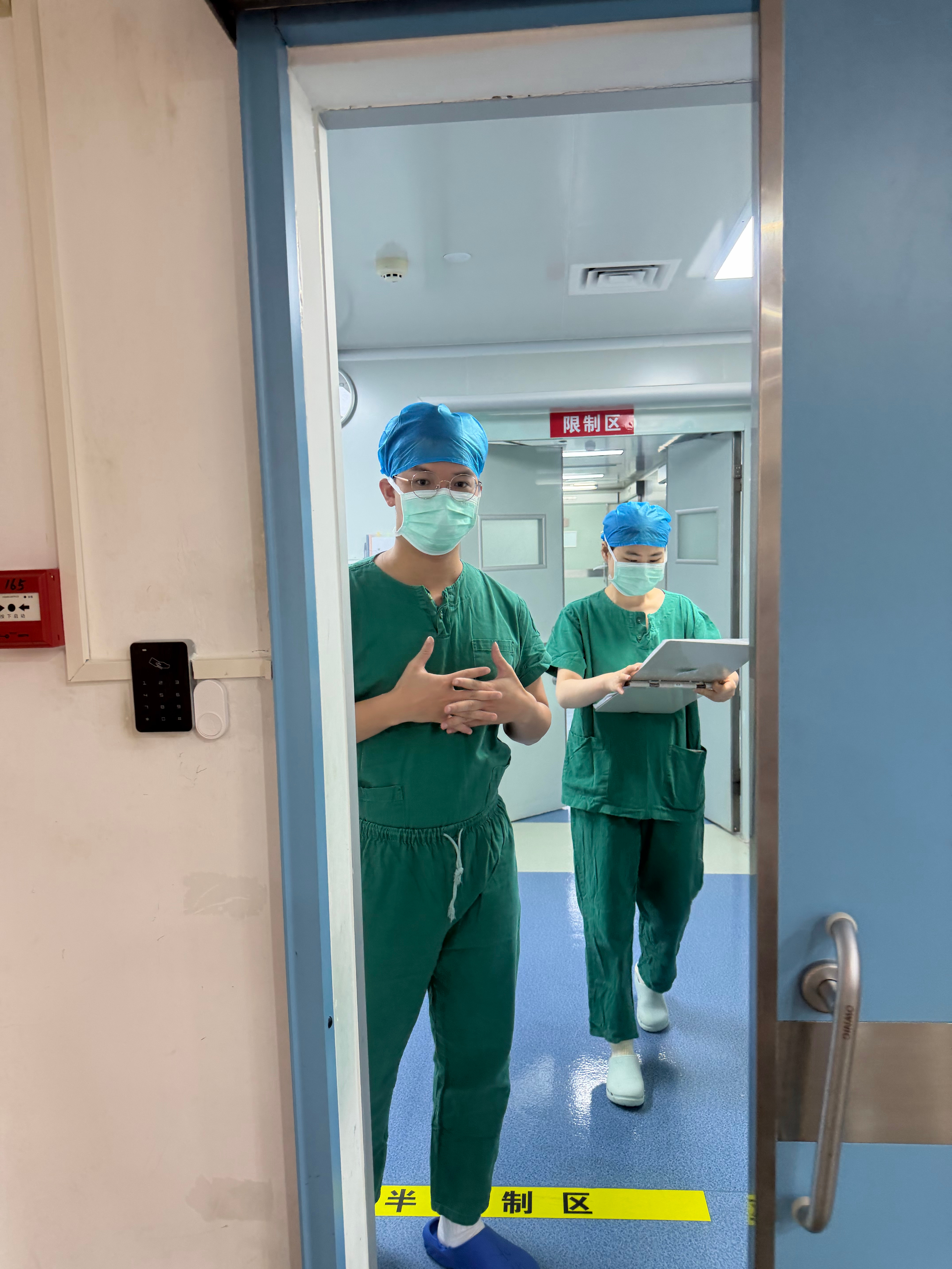 Qyp：我快一点 两三个小时做完我：……没四五个小时抽不完果然是要抽四五个小时