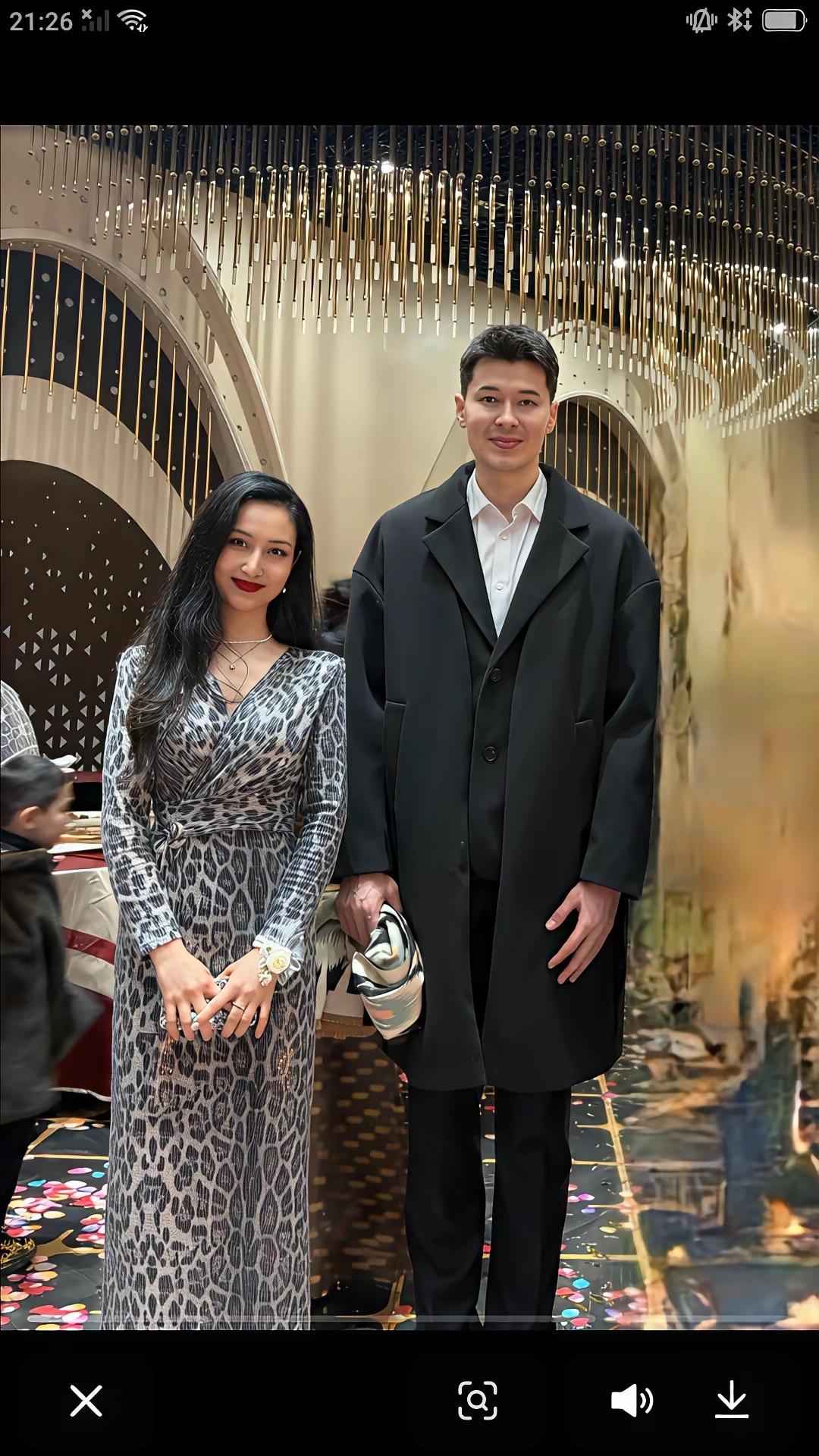 这位男士是谁？身高这么高