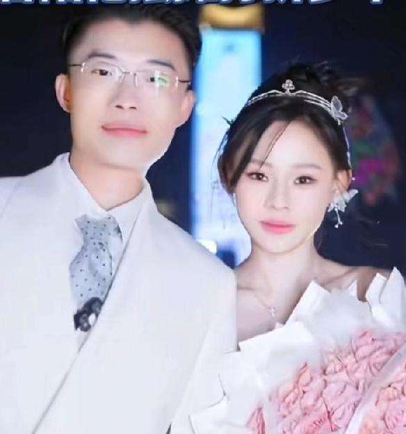 郭有才、苏畅结婚了，诺言照进现实！二人相恋八年，从一无所有摆摊小镇青年，到如今千