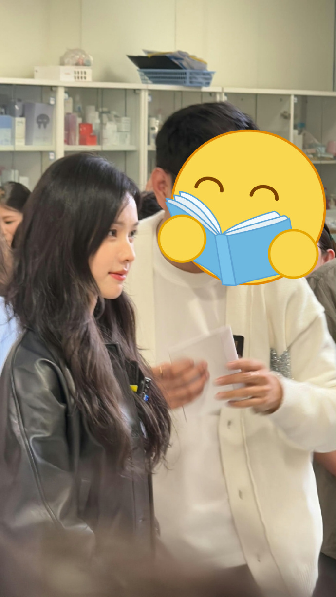#陈都灵淡妆生图# 陈都灵淡妆生图，太漂亮了把！ ​​​