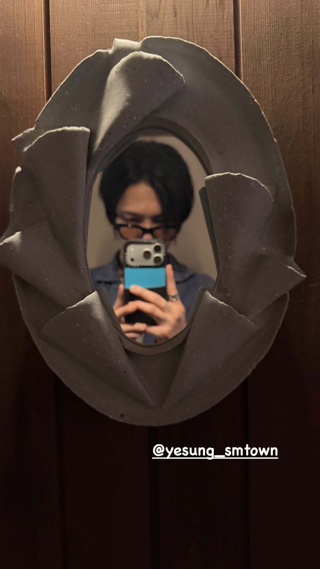 “CB百蓝_。260519金钟云 ins story更新： 