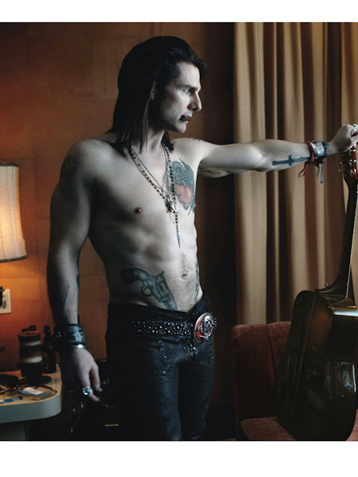 2012年，Tom Cruise以电影《Rock of Ages》（《摇滚年代》