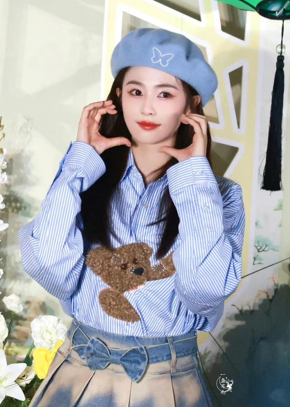 白鹿最近的妆容怎么和虞书欣越来越像了？严重怀疑这是照着虞书欣画的妆 ​​​