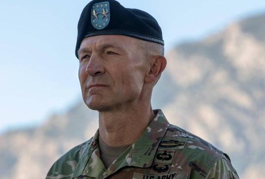 【据哥伦比亚广播公司消息人士透露，美国战争部长赫格塞特已要求美国陆军参谋长立即辞