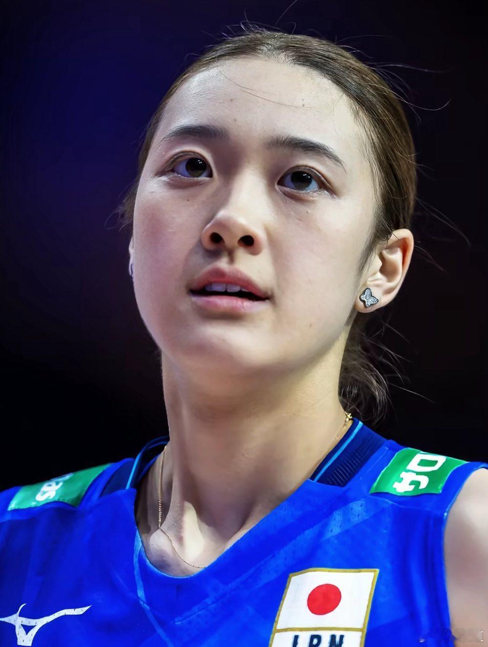 国际排坛动态日本女排佐藤淑乃盘子还可以，但专业能力还有很大的提升空间 ​​​