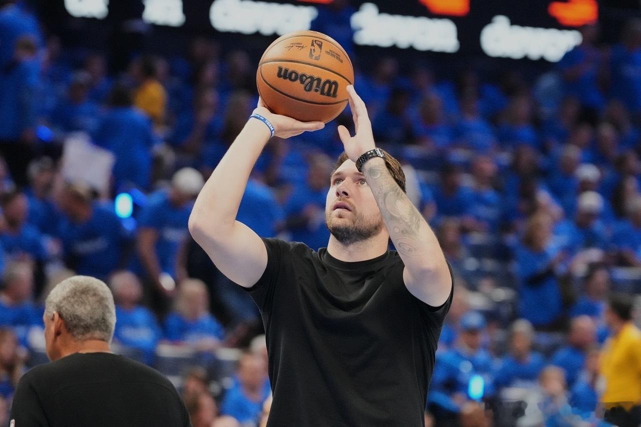 东契奇詹姆斯杜兰特40+次数榜NBA数据📊28岁前40+次数榜：东契奇70场断