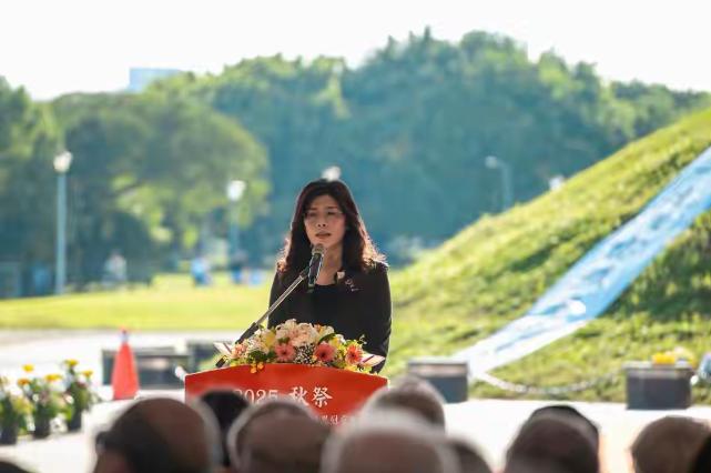 郑丽文太牛了！上任8天，干了马英九8年不敢碰的事！不仅马英九，历任党主席都不敢！