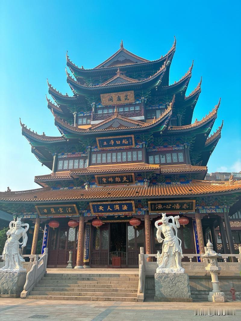 借题:运钞车減少背后，说明传统行业将被科学技术所替代。[赞][赞][赞]
说寺庙