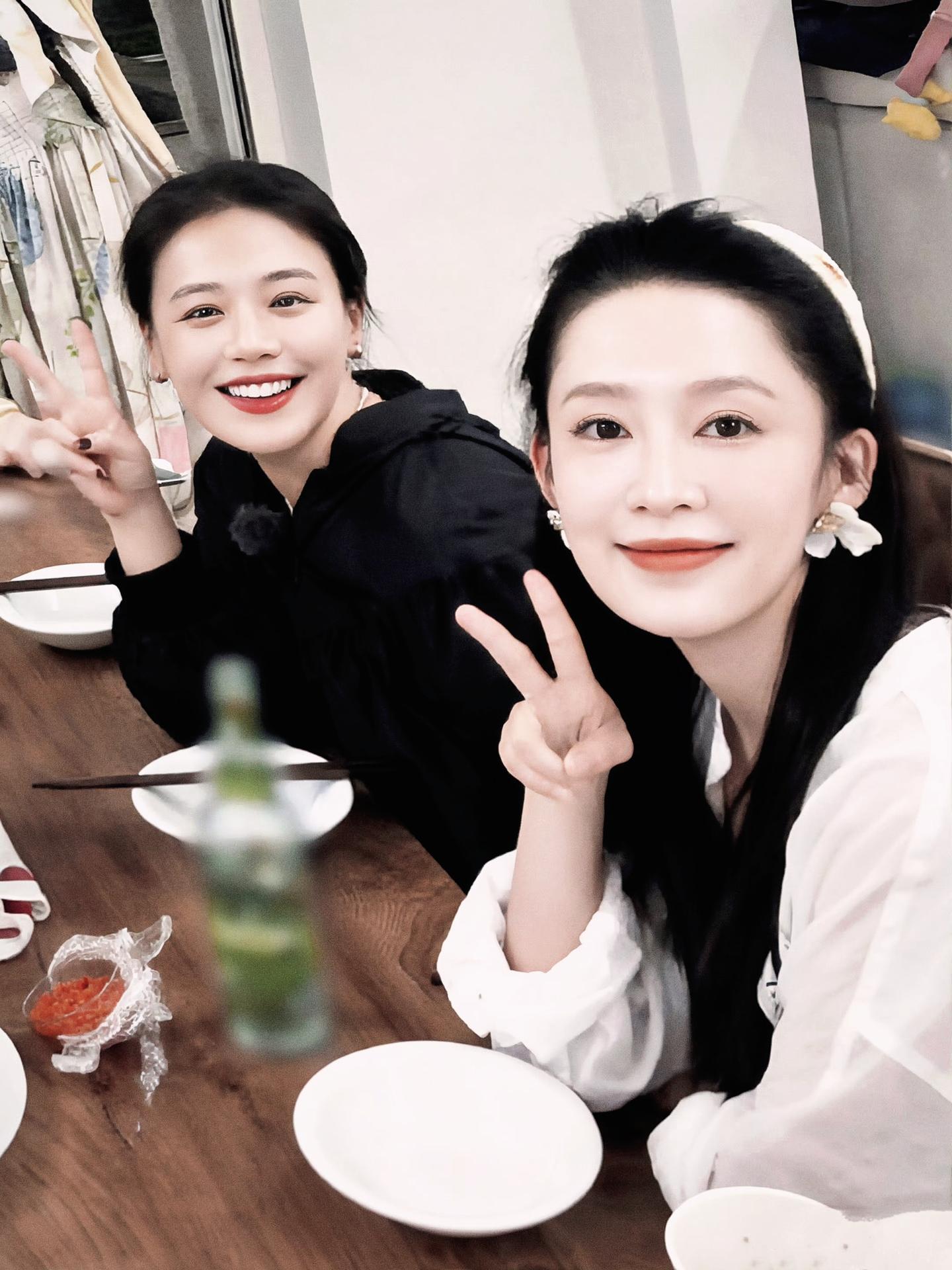 亲爱的女孩～ 你俩一起把日子过好比啥都重要🥰