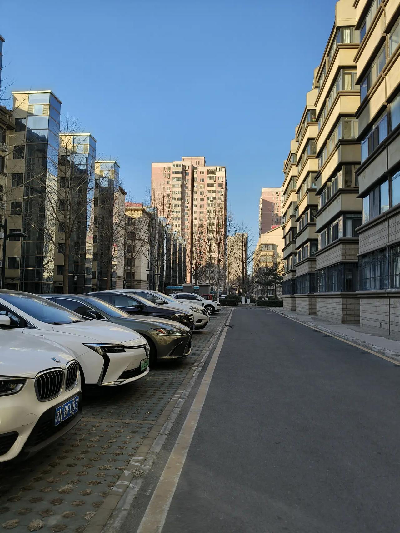 吃喜酒给媳妇转两千块钱！
第一个大外甥结婚大喜，两仟块钱不成敬义，礼轻情意重！