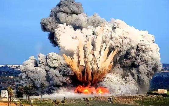 出大事了，伊朗导弹精准斩首！11国对美国发出通牒，特朗普变脸 大家听说了吗，伊朗