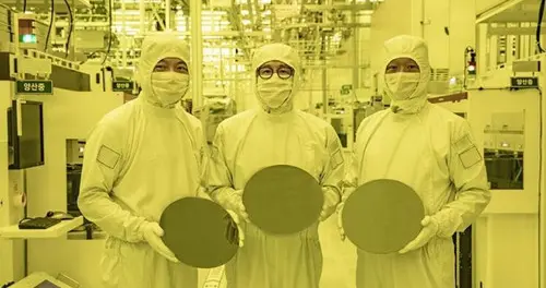 三星電子有望下半年開始為特斯拉代工AI5芯片 消息稱關(guān)鍵設(shè)備已準(zhǔn)備試運(yùn)行