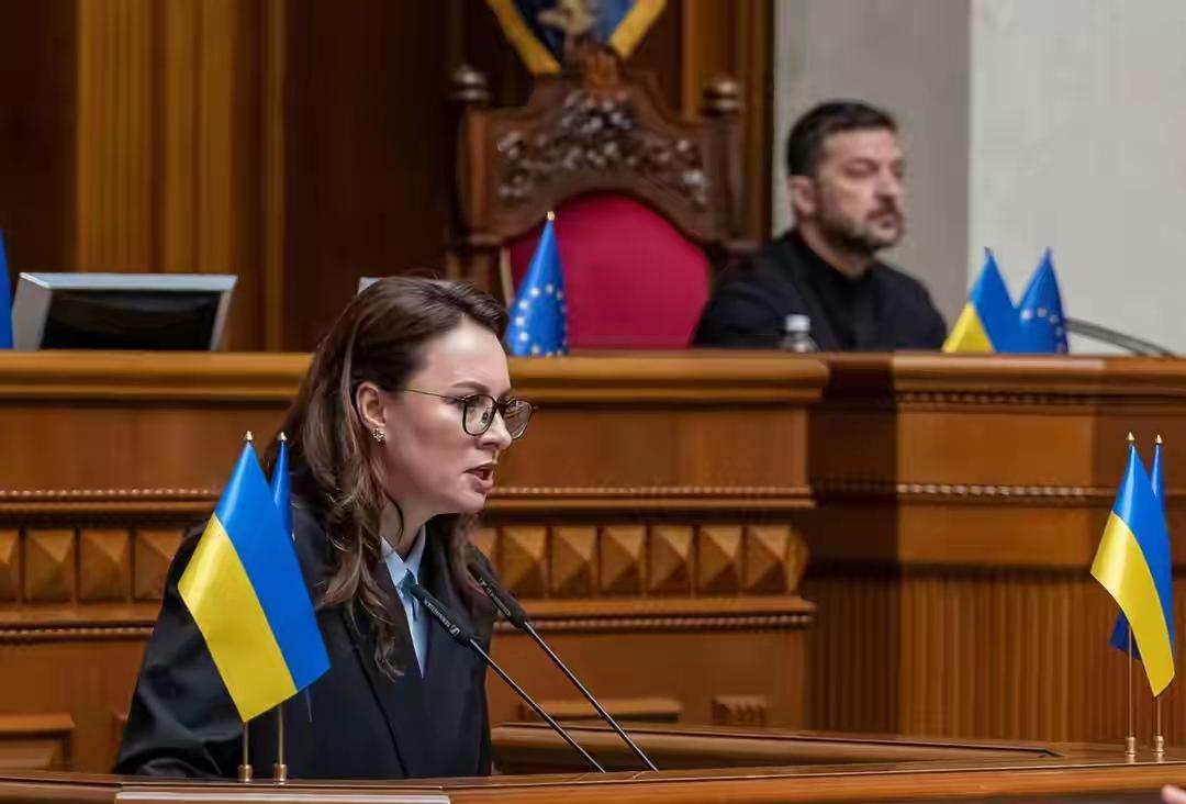 面对内外交困，泽连斯基正面临严峻的执政危机！近期其核心圈爆出的能源领域重大腐败丑