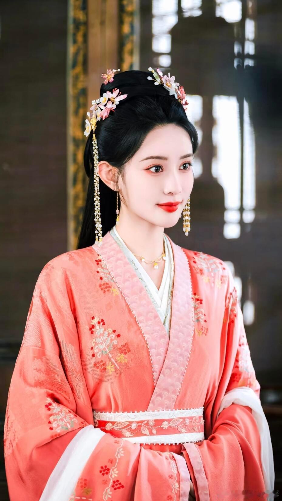 孟子义[超话]  Share |桃花映江山壁纸分享~孟子义姜桃花~桃花映江山｜ 