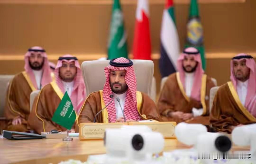 中东格局剧变！57国集体靠拢中国，沙特带头迈出关键一步
 
中东迎来历史性转向，