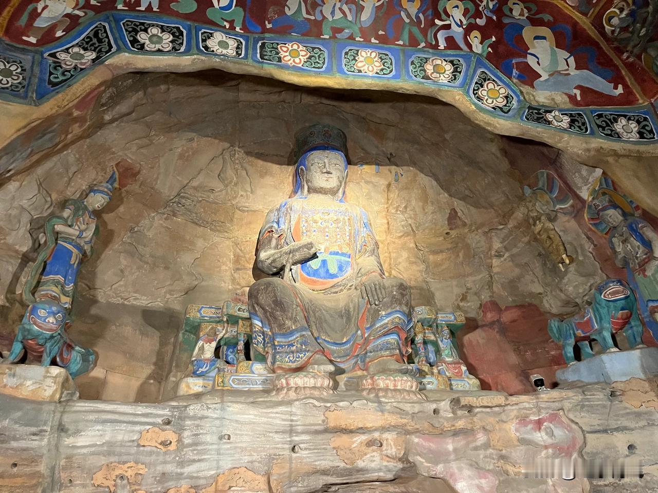  郑州博物馆一个很值得一去的地方，里面的展品很丰富。不同于我们三门峡的博物馆，就