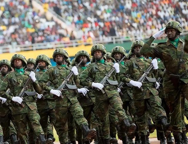 现在很多西方国家包括美国，都在思考一个问题：中国人民解放军到底能打多强，战斗力怎