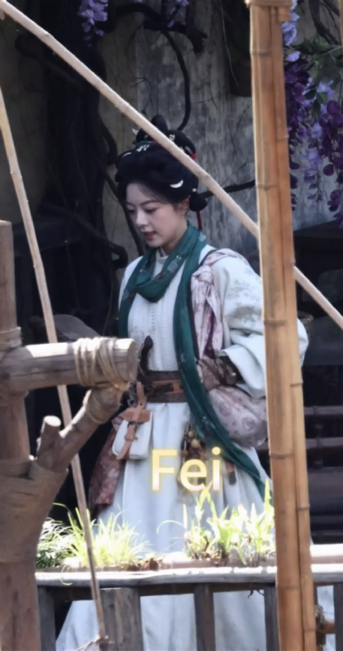 循环路透！赵今麦女飞贼自带灵气，古早江湖仙侠那味儿太正宗了。赵今麦小侠女造型赵今