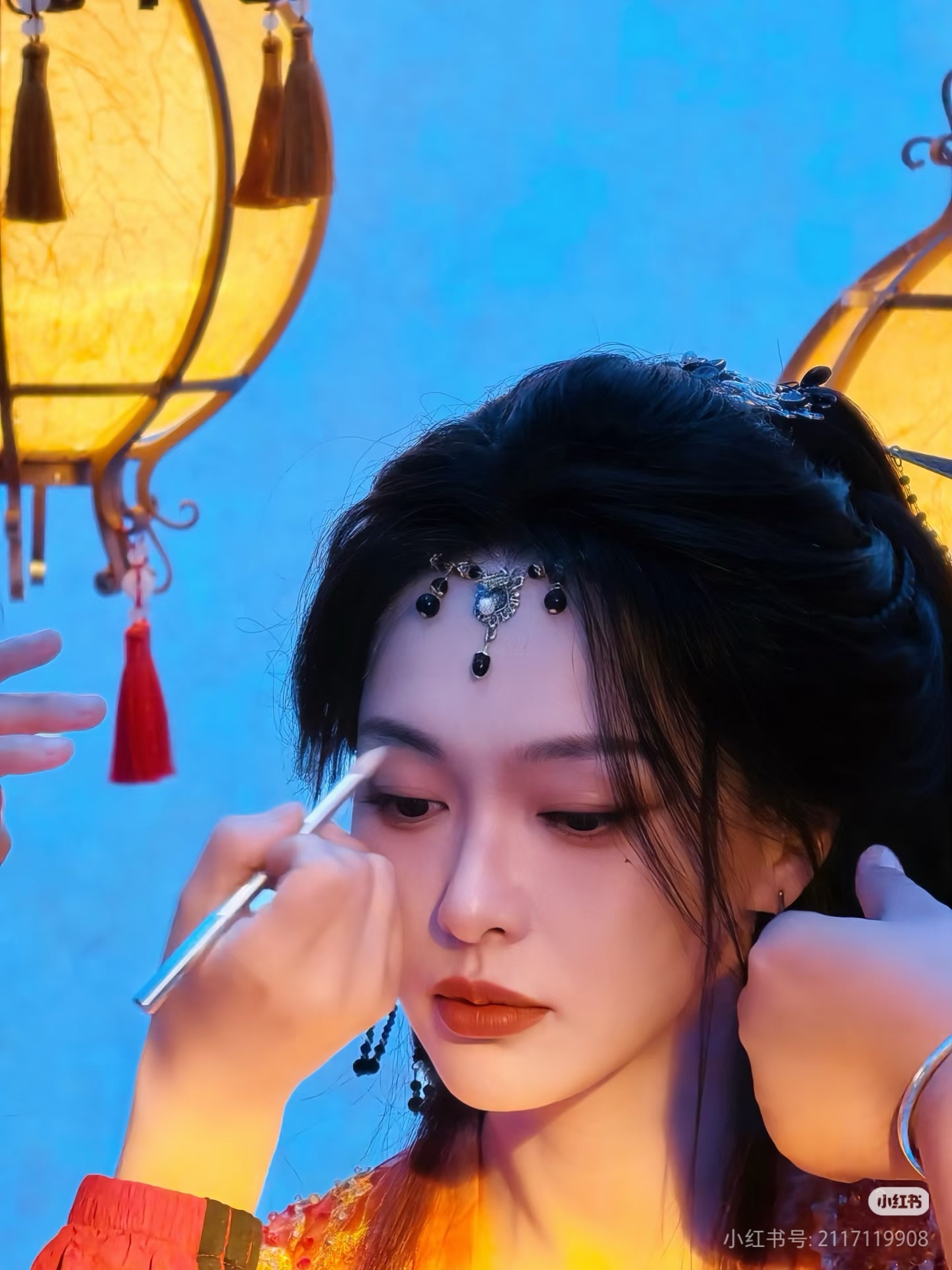 暗夜女王驾到！还有图造型师还有volg特别喜欢1p手持金樽，好帅！很悲壮的眼神唐
