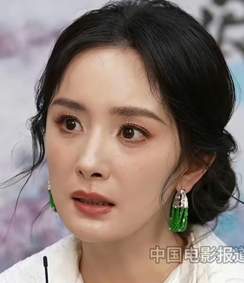 央视镜头成照妖镜，刘亦菲妆容脏，杨幂疲惫到不敢认 ​​​