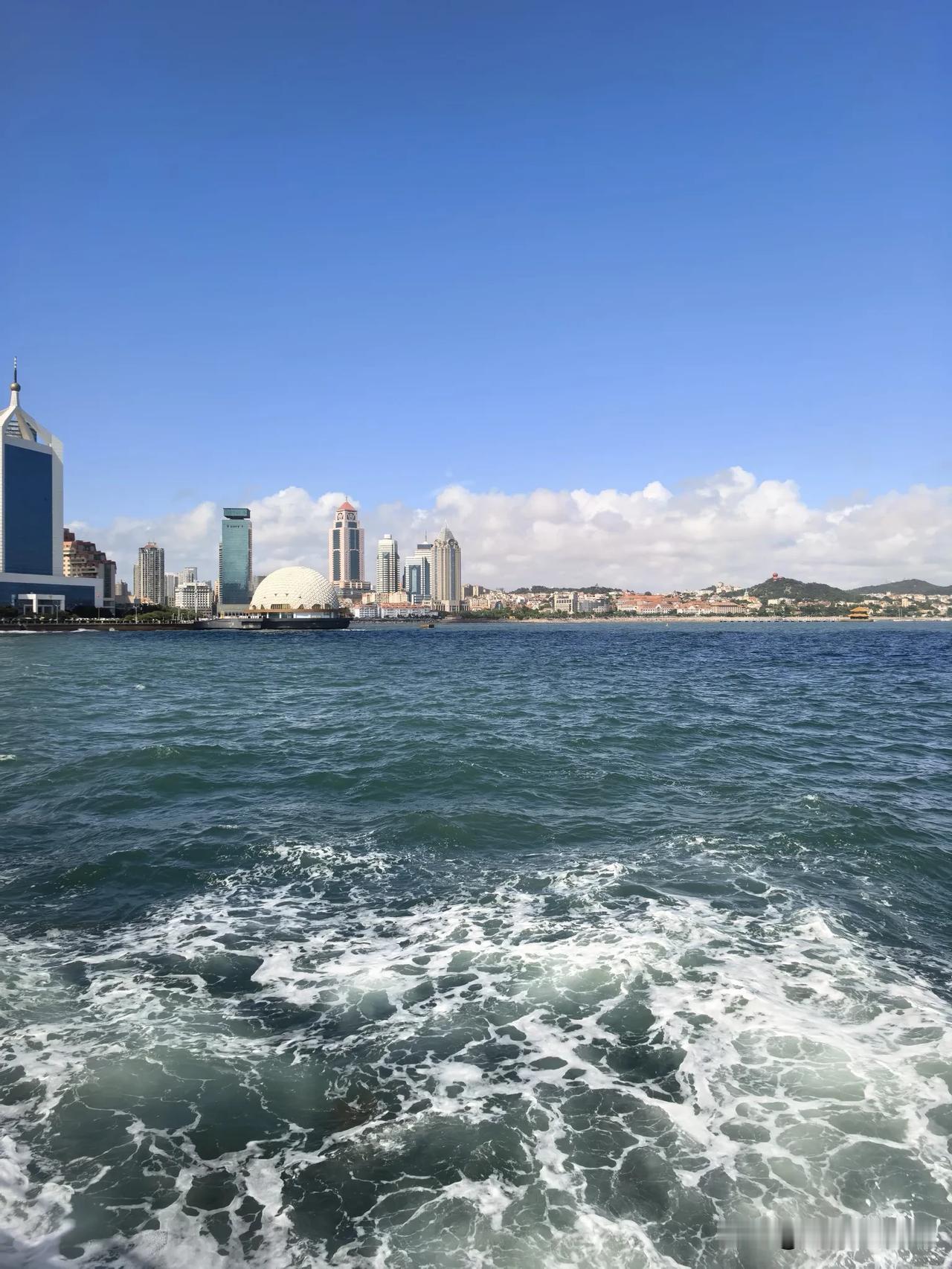 未来五年（即到2030年），宁波舟山港在集装箱吞吐量上很难超过上海港

虽然宁波