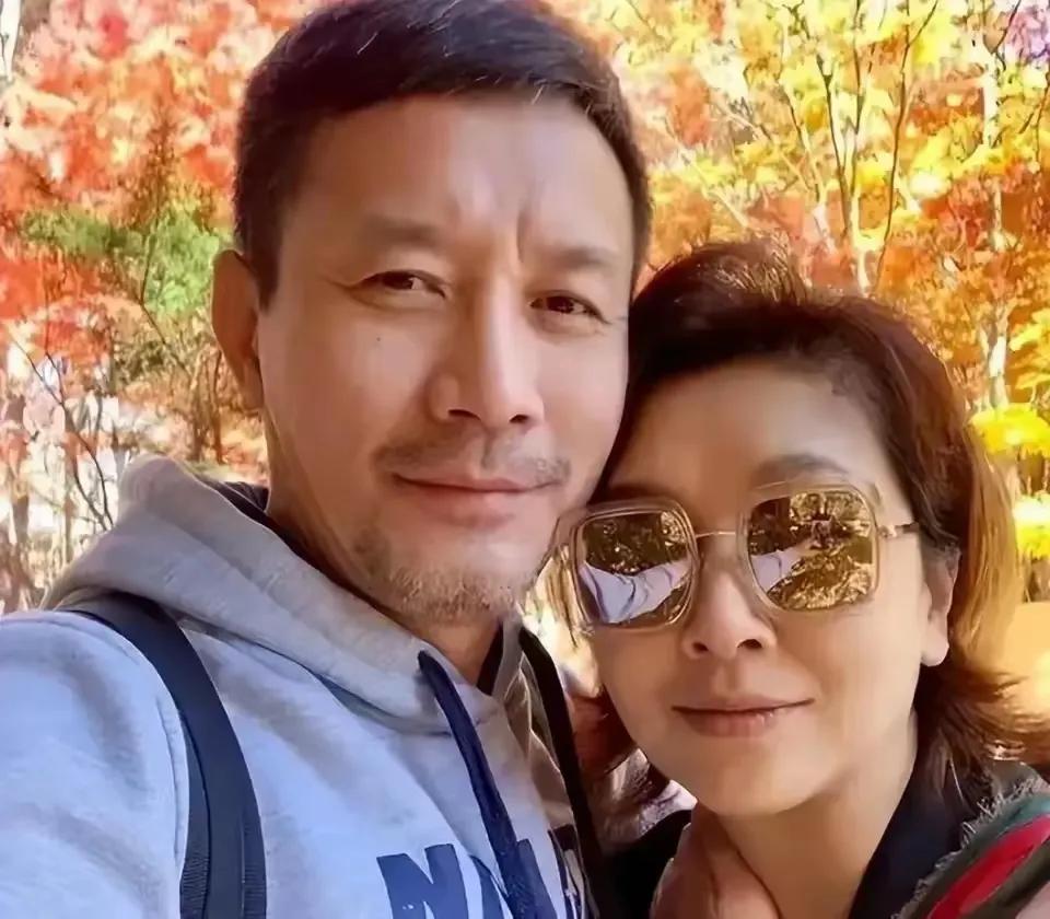 田小洁娶江珊，那就是对父母最大的不孝！不孝有三，无后为大。江珊嫁给他的时候已经奔