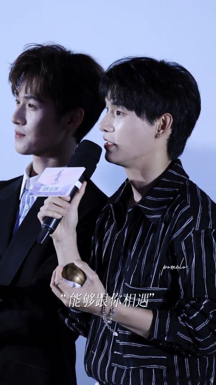姚琛替李昀锐表白粉丝姚琛是李昀锐和粉丝的证婚人吗 姚琛的寄语内容十分走心，认可粉