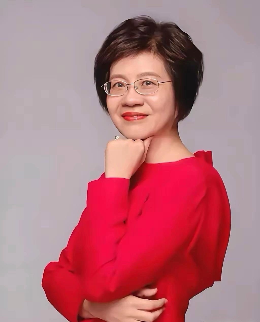 有一说一，我不羡慕嫁给李国庆的张丹红，反而更羡慕李国庆的前妻俞渝！为什么呢？因为
