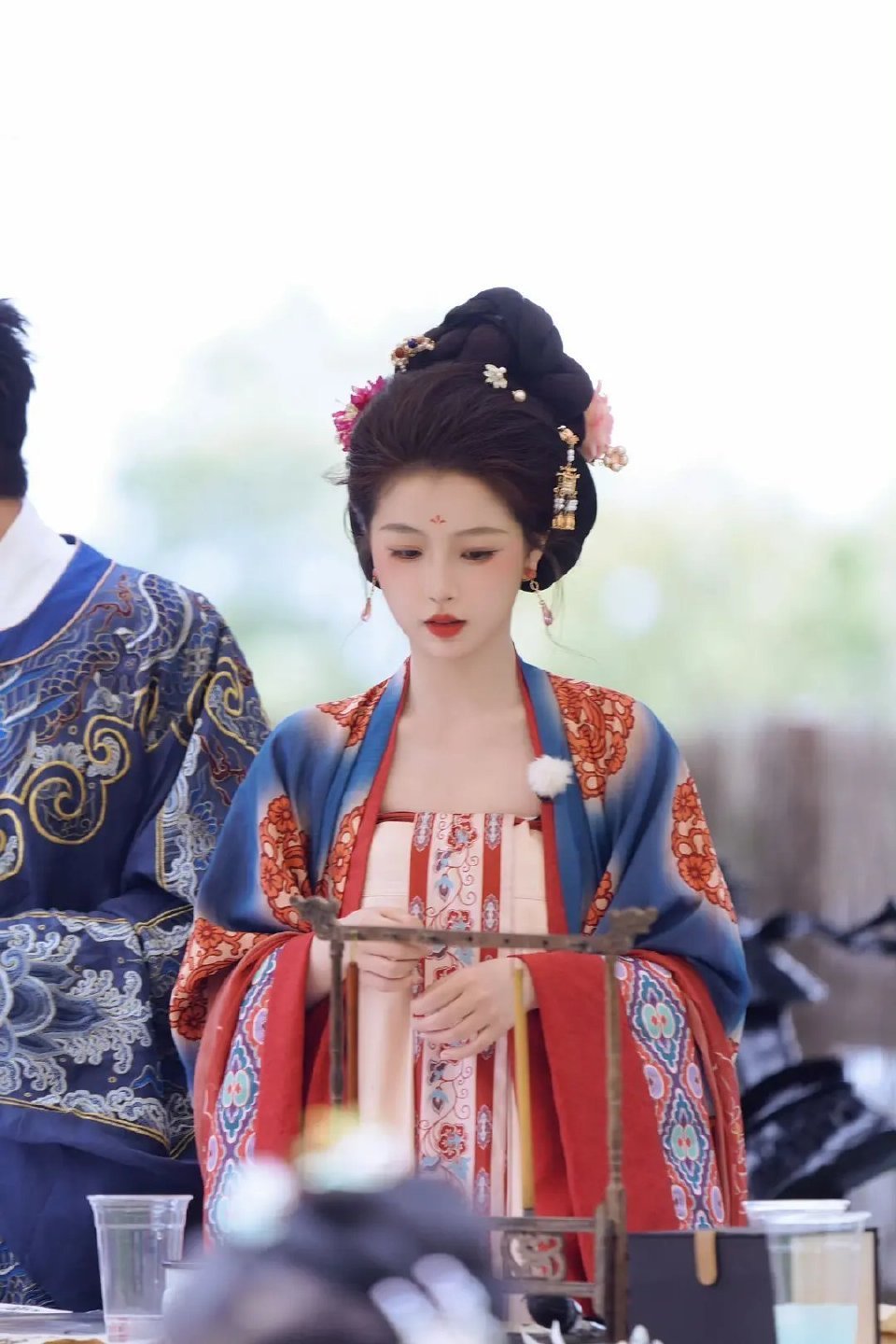 为什么有些综艺的里的妆造都比电视剧上好看？[疑问] ​​​