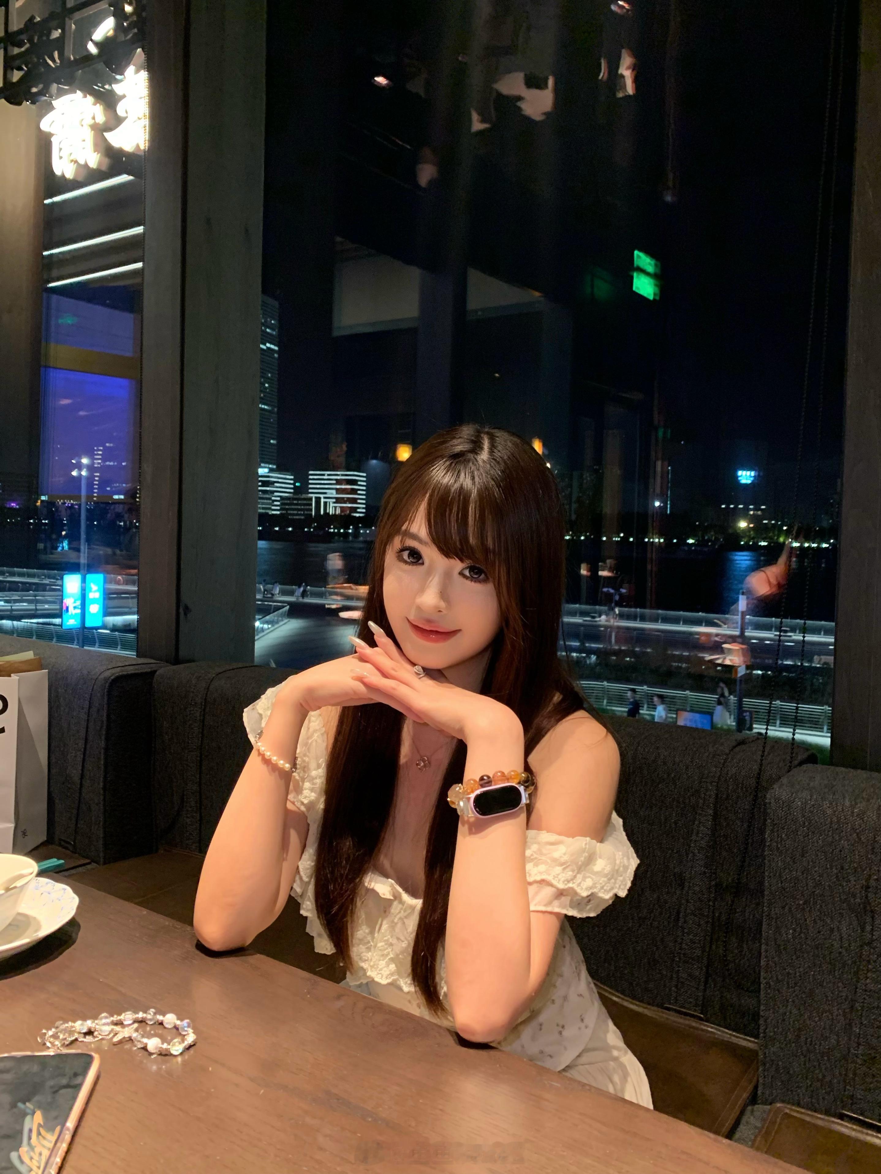幸福它永远满座 