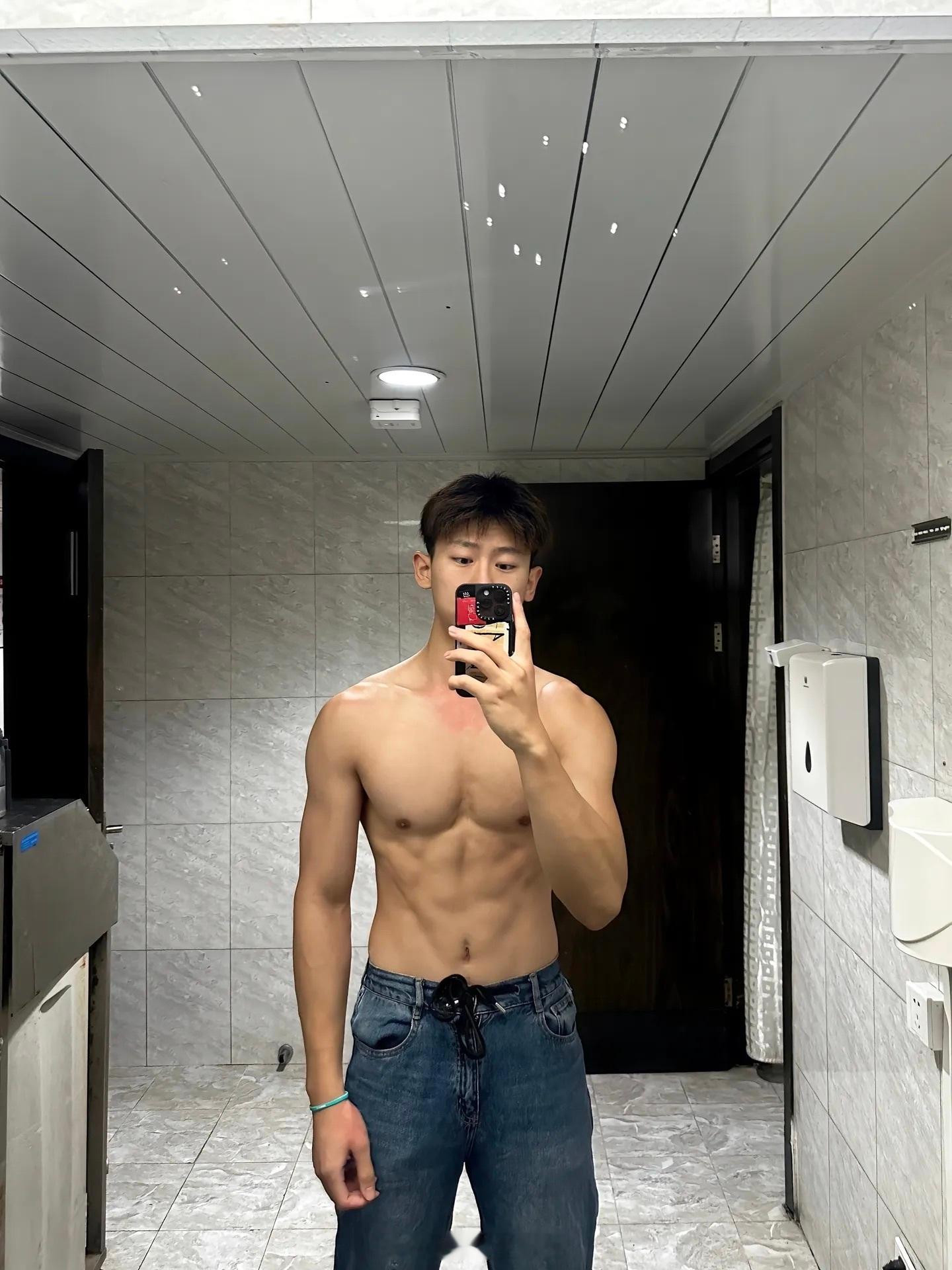 184cm 78kg 