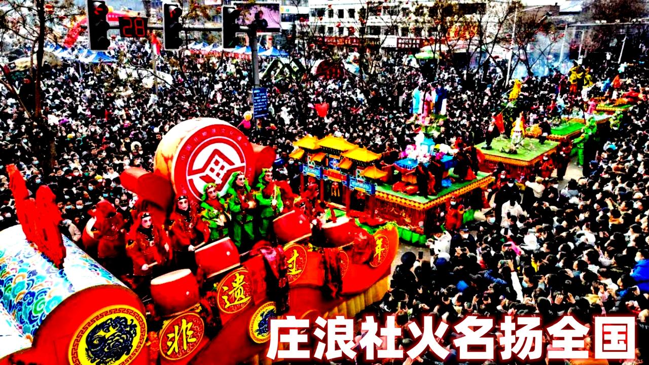 #记忆里的年味# 
小时候，每当过年，除了自己最为痴迷的燃放鞭炮以外，三件大事算