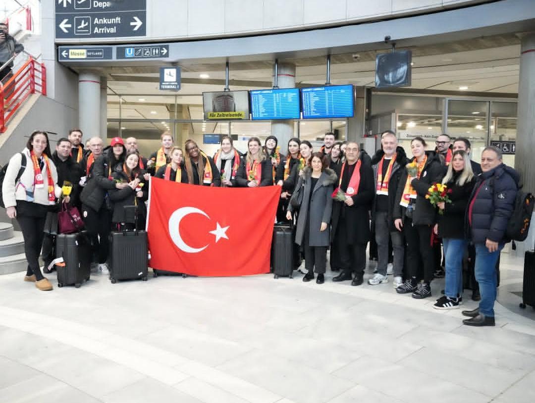 加拉塔萨雷出发前往客场，出战与斯图加特的欧联杯比赛！ 