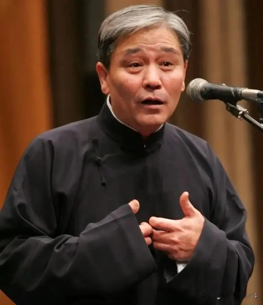 相声大师马三立之子马志明曾说，身为马三立的儿子，投身相声行业，背负着巨大压力。