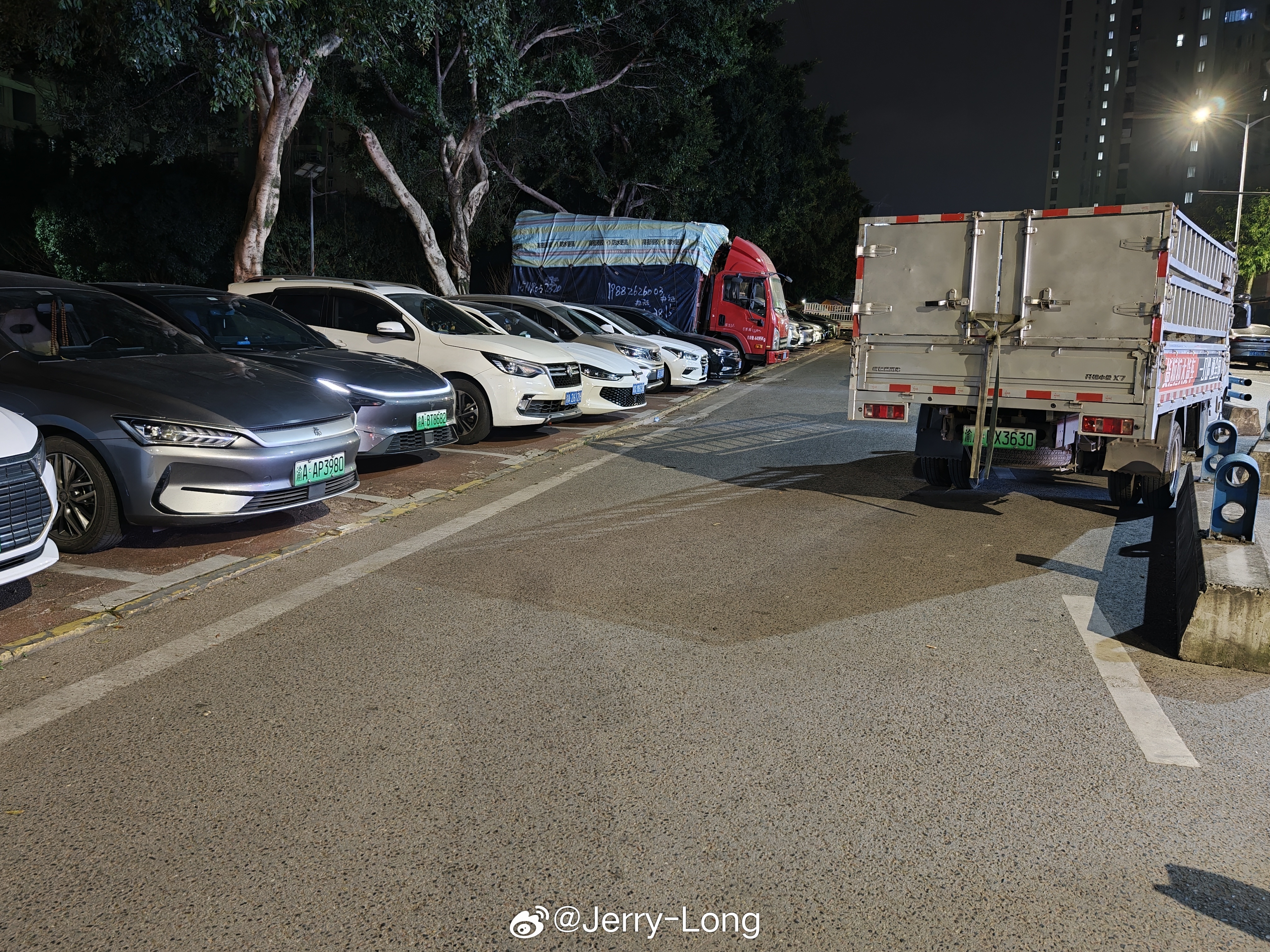 真服了，这个车，在我正前面挡着路，半天都开不出去。是我技术太菜了吗 重庆·重庆大