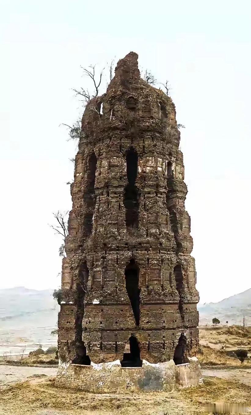 西湖雷峰塔原貌 