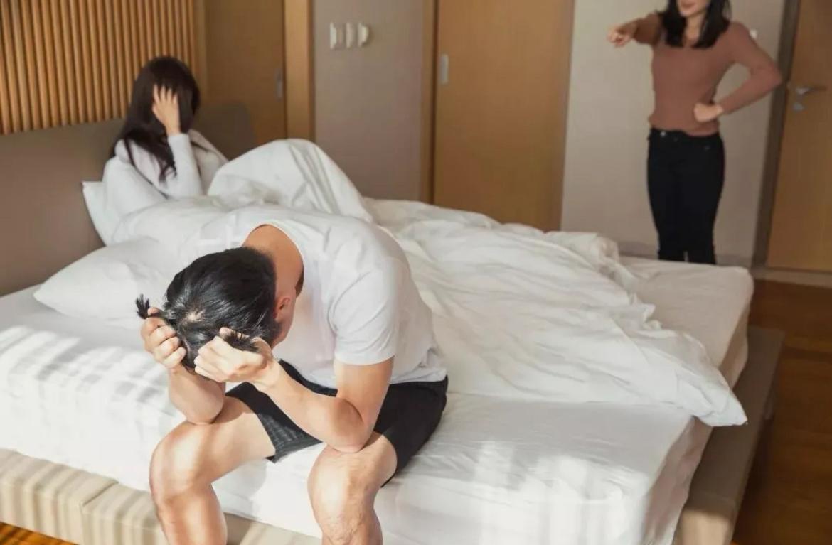 长期背P的男人都是怎么想的啊？

有4种想法，跟一般的图新鲜，图刺激，图生理满足