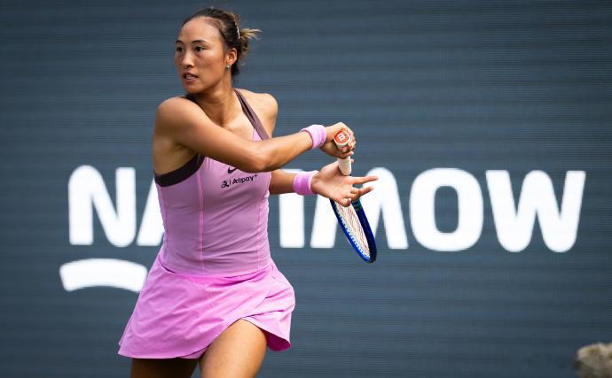 棒棒棒！郑钦文三盘拿下巴特洪堡赛开门红WTA500巴特洪堡站首轮，持外卡亮相的郑