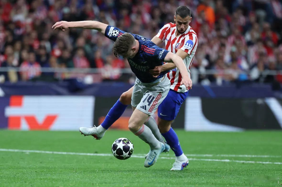 马竞1比1阿森纳 对于约克雷斯，我只能用半身半鬼来形容。甚至在同一场比赛非常接近