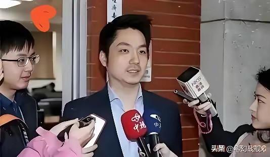 记者一句话，把蒋万安问沉默了！

记者当面堵他问“你是台湾人还是中国人？”，他答