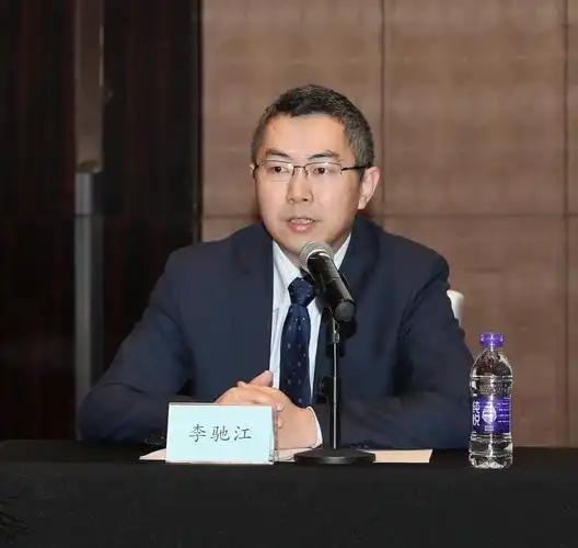 新加坡《联合早报》8月12日报道称，美国批评中国此前在太平洋进行洲际弹道导弹试射