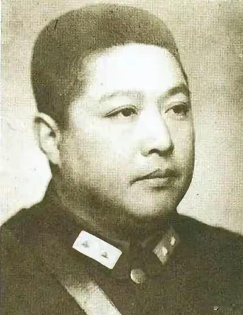 中华民国历史人物之第1371位，胡献群（1906一1966）字粹明，江西南昌人。