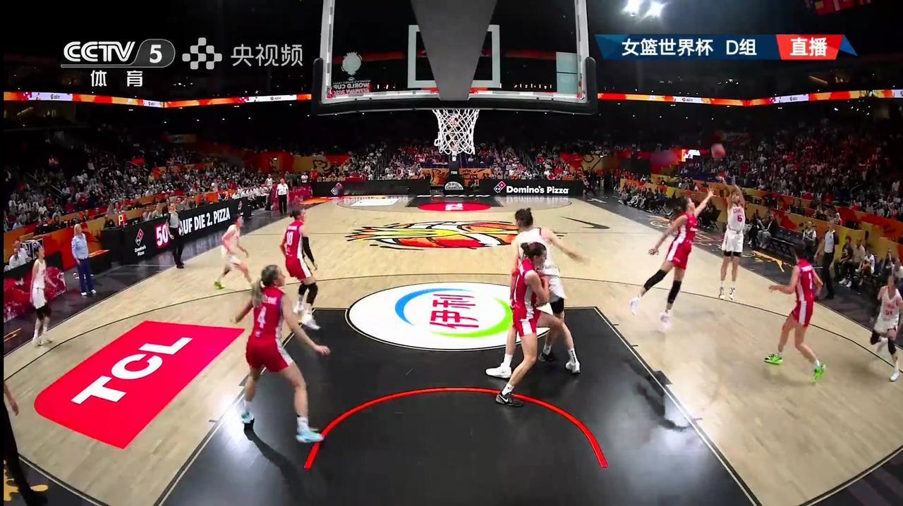 女篮世界杯D组小组赛第二轮比赛结束，中国女篮以74:70加时艰难击败捷克，目前1