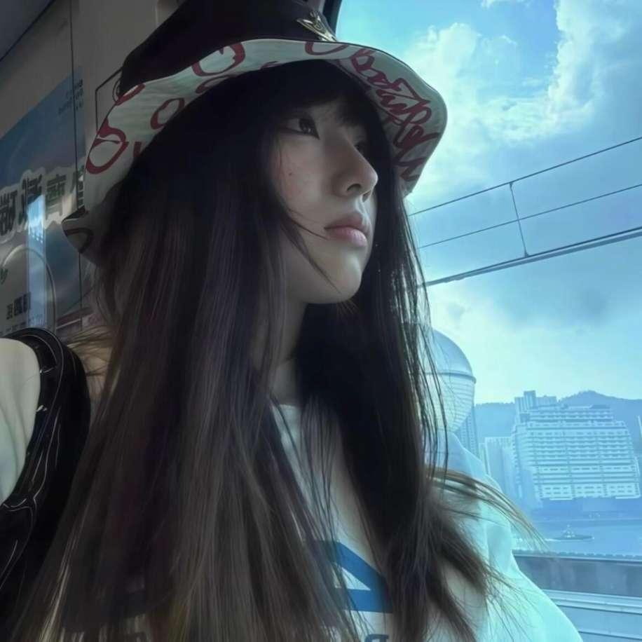 我爱上一个有家的男人，哪怕再理性也逃不过内耗，我总会习惯性胡思乱想 患得患失 常
