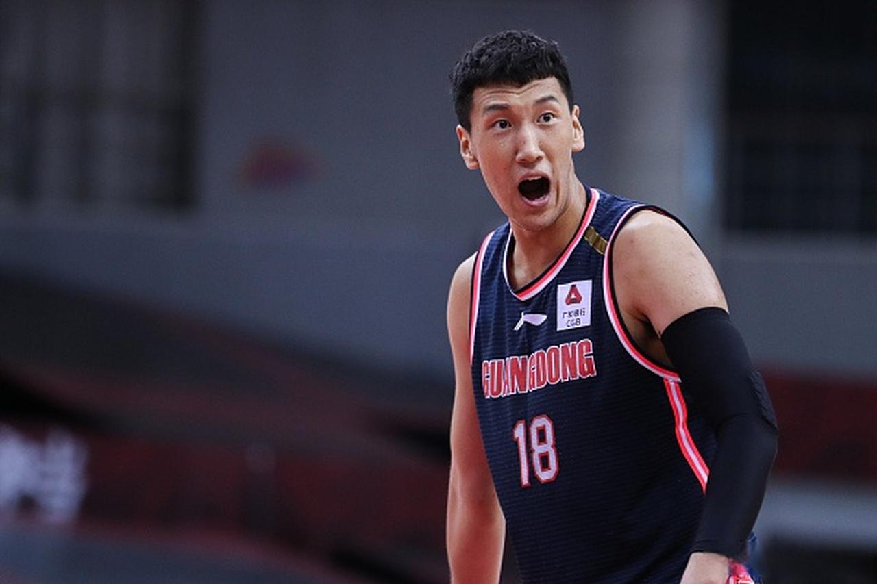 杜润旺或留队！
南京同曦男篮开出3年顶薪合同后，杜润旺看似距离加入这支球队越来越