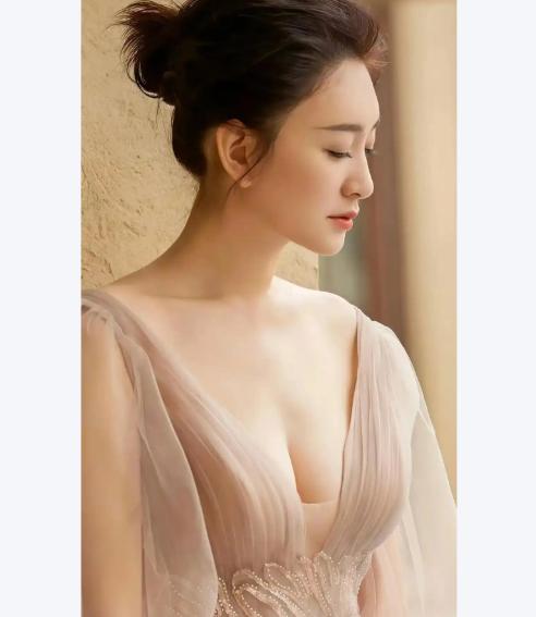 李小冉官宣离婚后，“5亿宠婚”被考证出是麻将术语“捉五魁”的误听，真正经得起推敲