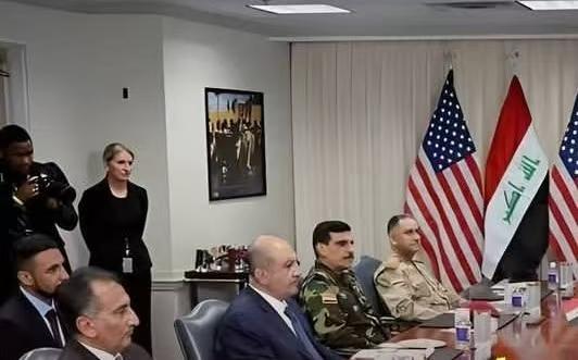 没有这么欺负人的，鹰酱这是拿波斯猫当猴耍吗！
虽说兵不厌诈，可从3 月到 4 月