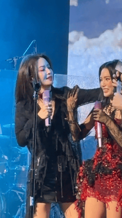 李晟强吻黄英 李晟这波操作太勇了！猝不及防的强吻直接戳中笑点，咱晟晟什么都磕的属