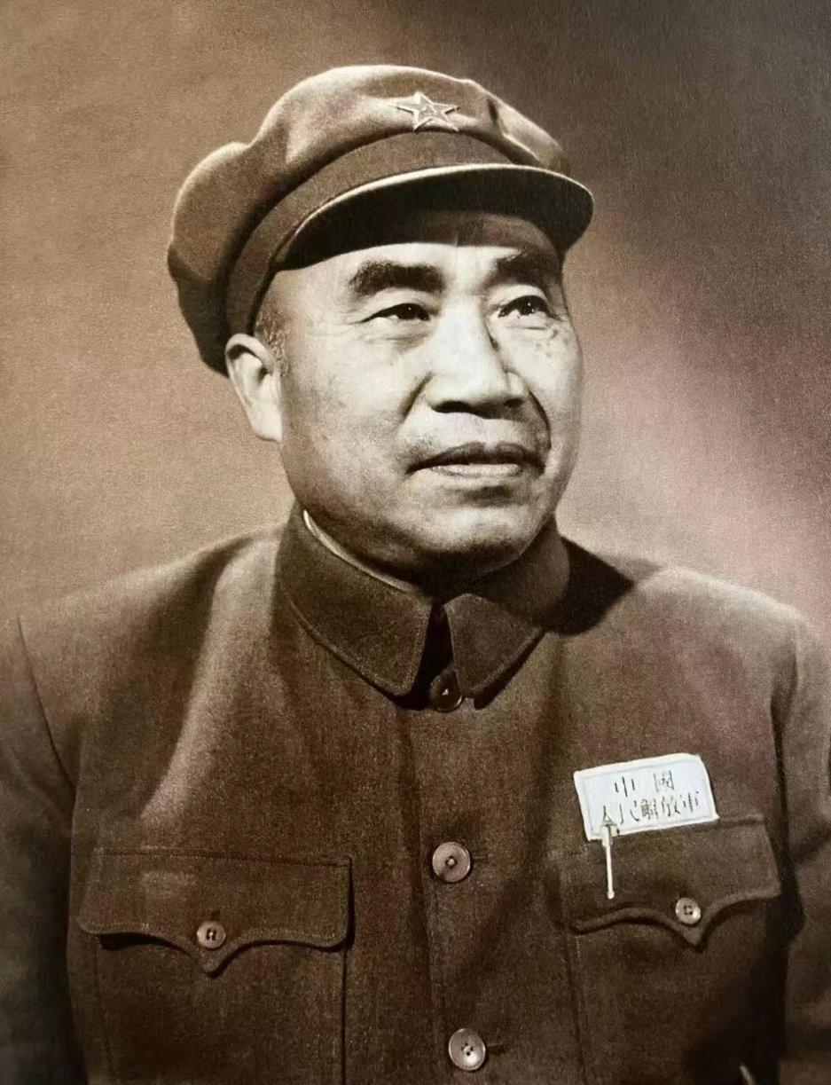 朱老总这句名言火了！理论与实践，到底该怎么平衡？
 
老一辈革命家的智慧，放到今